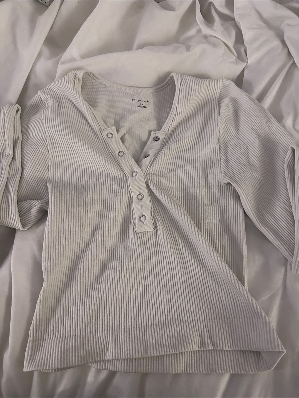 Urban Outfitters White Ribbed Snap-Front Long Sleeve Henley